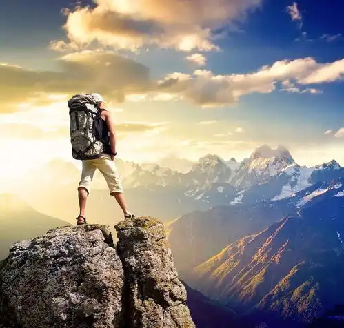  登上峰顶的英雄人物摄影照片设计图片免费下载页面网页平面电商创意素材png图片极限运动素材