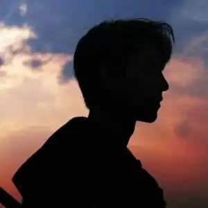  男生丧头像真人非常丧的男生头像