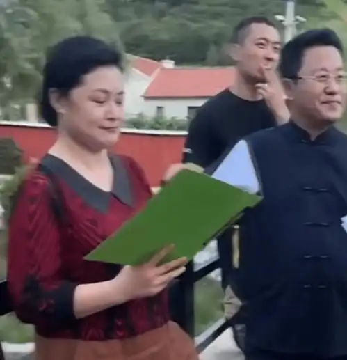  破防扮演香秀的长贵将与于月仙告别,乡村爱情将继续拍摄