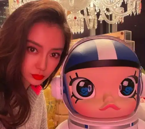  辱华品牌又来圈钱唐嫣李玉刚亲自为其宣传,粉丝不以为耻太无知