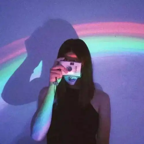  星期三,等台风也等你