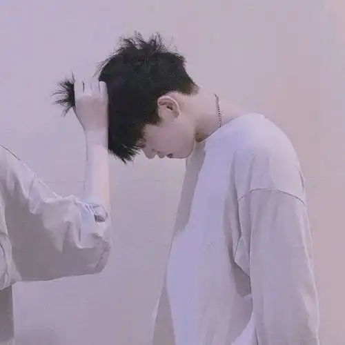  今日发给狗男女,甜甜的情头我多的是,哼哼哼,还不赶紧给我介绍女朋友