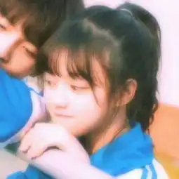  有没有类似这样的情头炒鸡好看