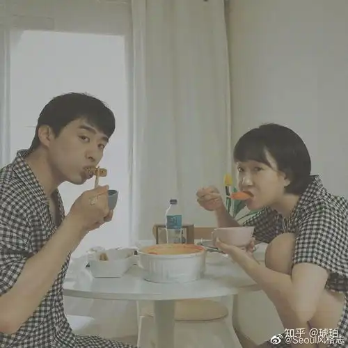  有哪些情侣拍照姿势推荐