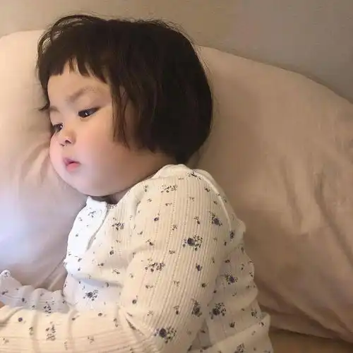 可爱头像你不曾给我一次回眸,我却始终在对你微笑
