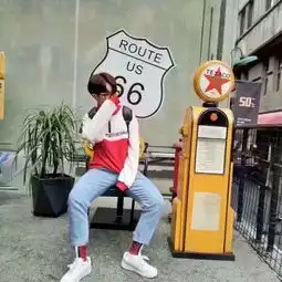  潮流个性情侣头像一男一女qq青春时尚情侣头像一对两张2018