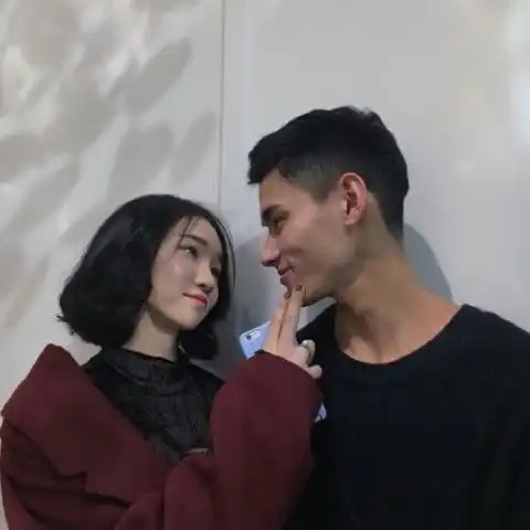  情侣头像人生最可怕的不是眼睛看不见了,而是心失去了方向