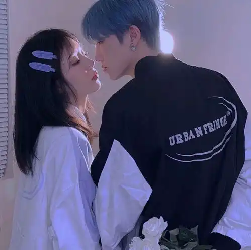  情侣头像日落跌入昭昭星野,人间忽晚,山河以秋