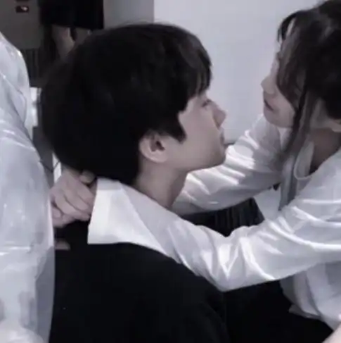  女生经常叫哥,是什么意思若是第2种,恭喜,脱单易如反掌哟