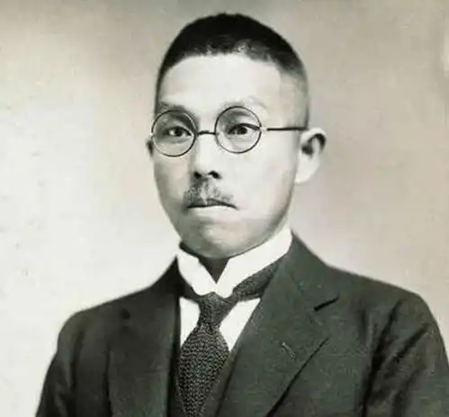  军阀杨森娶12个老婆,90岁时17岁小妾问有几个是心甘情愿嫁你的