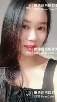  马晓艳重睑内双美女小颖的自拍真人秀