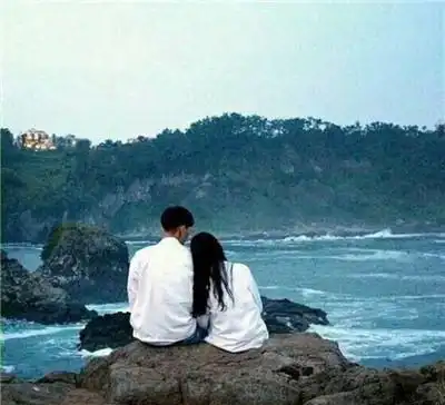  双鱼座的小世界里,有花,也有你