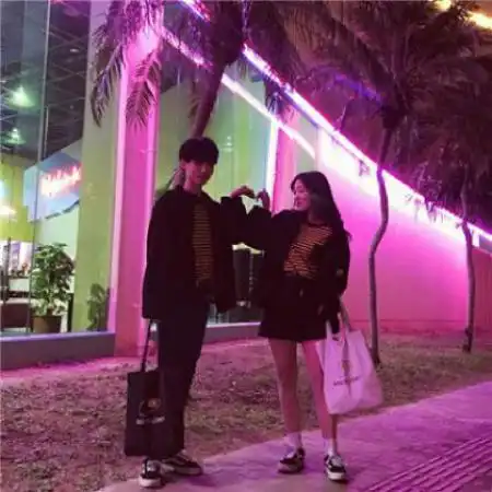  比较炫酷的头像情侣一男一女,因为炫酷才值得使用