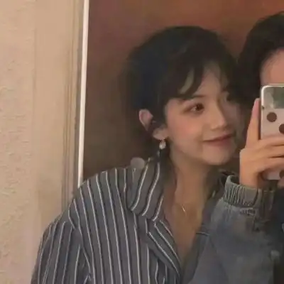  漂亮性感情侣头像,一左一右有个性的情侣头像