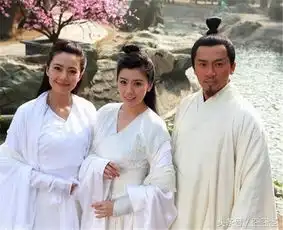 38岁高龄高圆圆为何一胎不生好闺蜜贾静雯都生三个女儿了