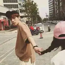  我和竹马谈恋爱了