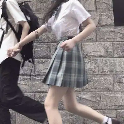  女生突然秒回这3条qq消息大猪蹄子别挠头了,她暗恋你哟