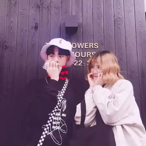  情侣头像一男一女