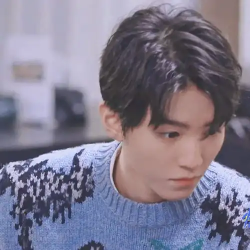  王俊凯头像小螃蟹来集合