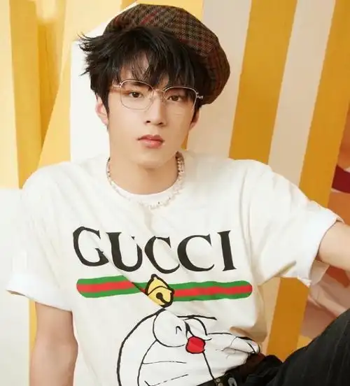  内地明星热度榜,两对cp一直在,时代少年团有一人没上前十