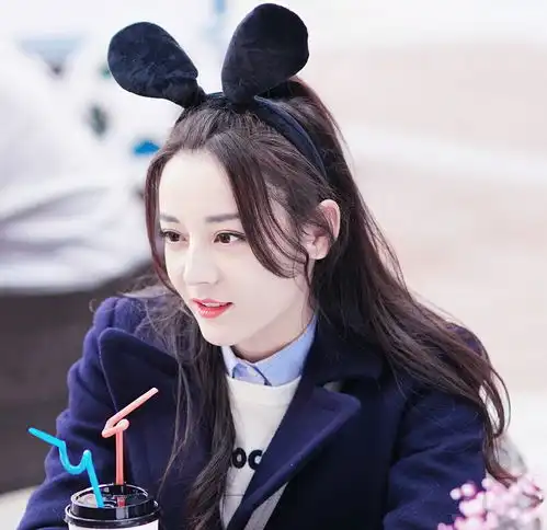  女星爱上兔女郎造型热巴调皮,郑爽可爱,赵丽颖让人过目不忘