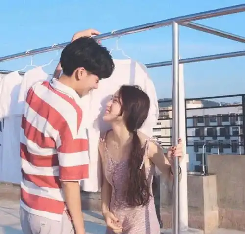  网恋是怎么认识的游戏只排第三,姻缘一线牵大都是第二种