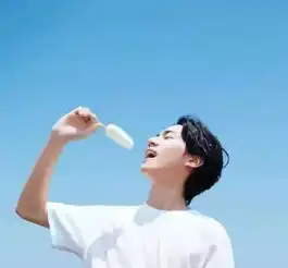  距离......现代诗作者崇伟