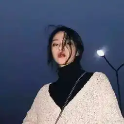  头像篇我在酒店的走廊里铺满了玫瑰花