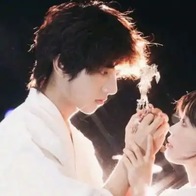  林思韵ins风意境情头不下雪情侣头像我要个性网