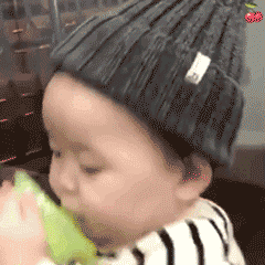  食管被烧黑2岁娃来深紧急手术,只因吃下这东西家里太常见