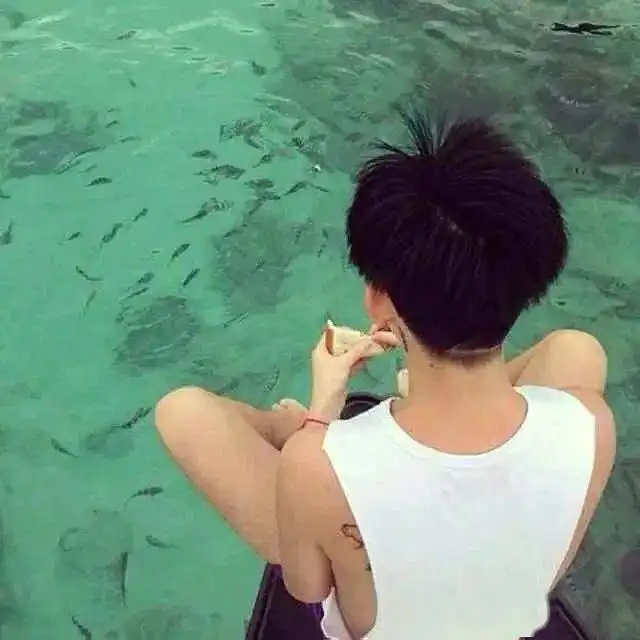 头像仙气浪漫漫的短文案