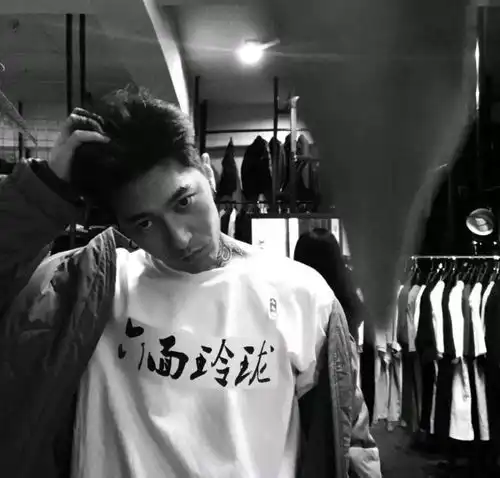  头像壁纸桃花十里,闻香是你