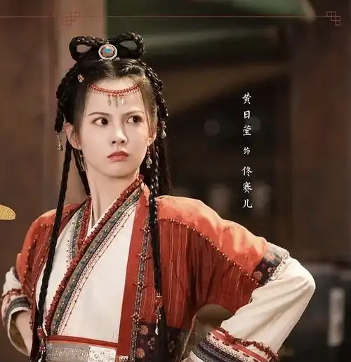 演完赵露思闺蜜,又演宋轶闺蜜,30岁的她因扮相美成古装钉子户