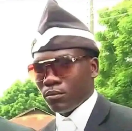  热门表情包图片这么可爱的人儿,也会生闷气吗