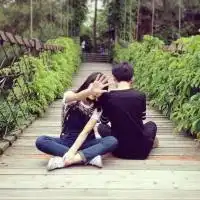  求图片男女闺蜜头像图