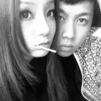  两人亲吻的情侣头像微信头像图片大全