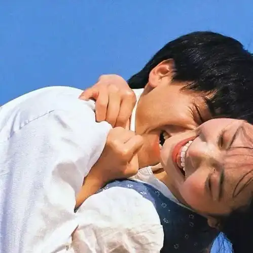  一组充满爱意在热恋期的情头