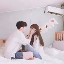  超幸福亲吻情侣头像合照两张帅气男生漂亮女生情侣头像一对