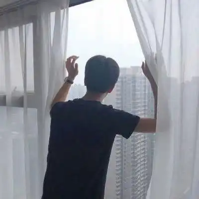  好看不明显的情侣头像一男一女完全看不出是情侣头像