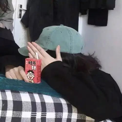  也幻想过感情发生在我身上,最后发现都是渣