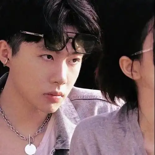  情侣头像谢谢你撑到我找到你