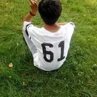  qq情侣盘腿背影头像两对两张