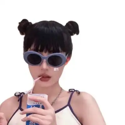  白底很好看的女生气质网红头像大全,白底女头小众头像御姐