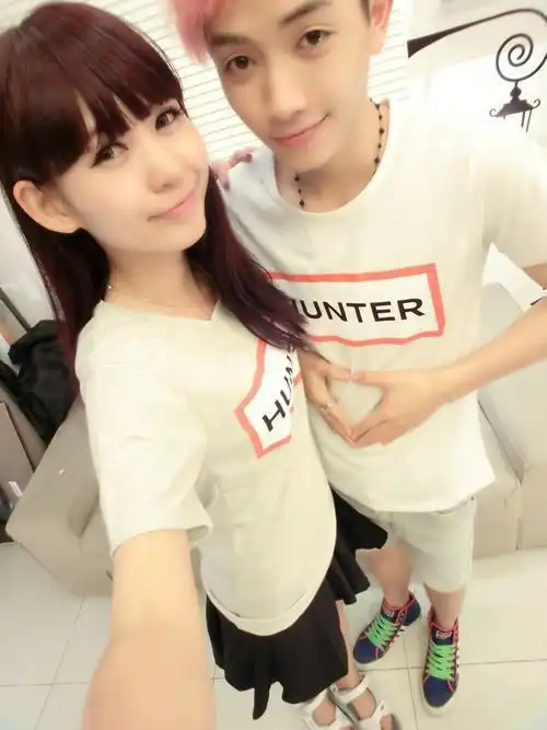  2014qq情侣皮肤一左一右两张大图邂逅都是最美好的结局