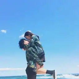  若兮七夕亲吻情头