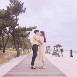  qq个性情侣头像亲吻一对一张甜蜜幸福初衷还能找初心再不得