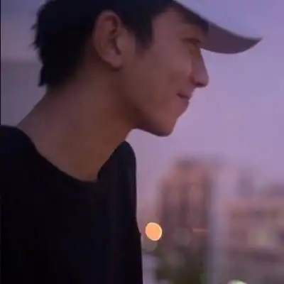  热恋期,男票总爱做这3件事恭喜丫头被宠成小公主