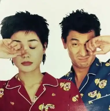  刘德华王菲曾是小夫妻暧昧合影曝光,谢霆锋看见得吃醋了