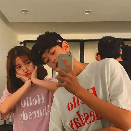  吹爆今天的情侣头像