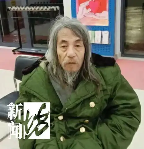  深夜零下2度的上海,这群人蜗居街头所幸...